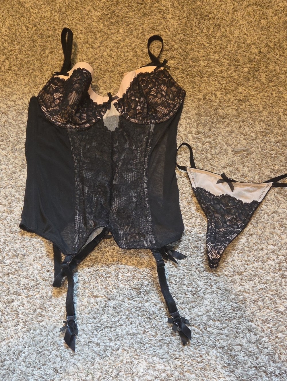 Victorias Secret Corset/thong Set